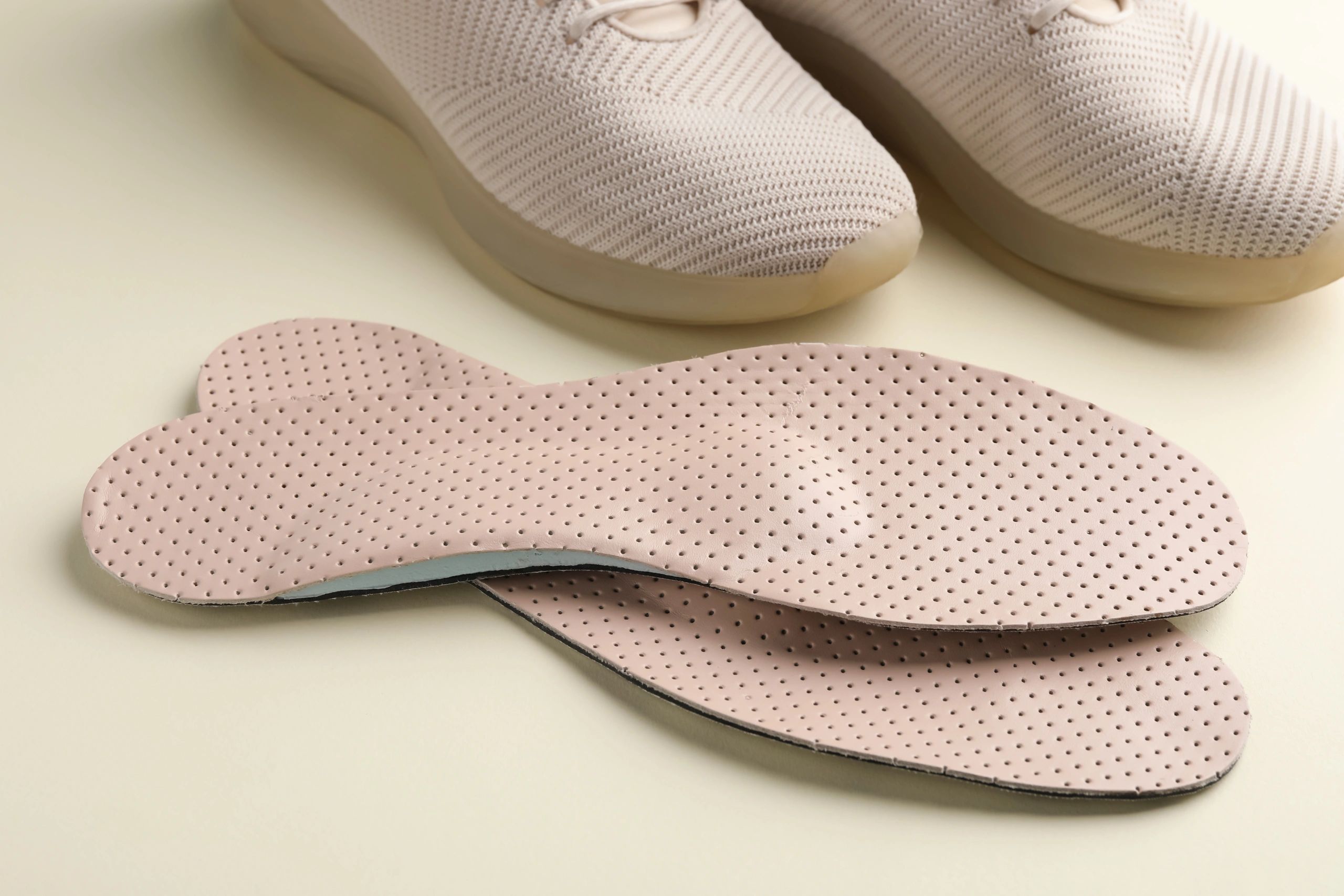 Orthotic insoles used for personalized foot support